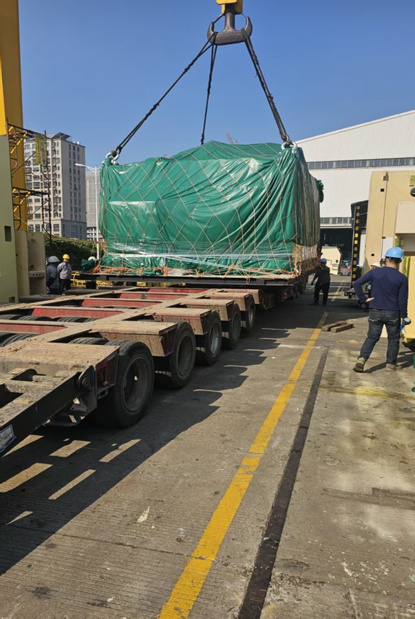 越南压力机运输案例配图